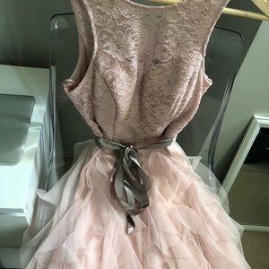 LE CHATEAU DRESS  SIZE 3 (only worn once)